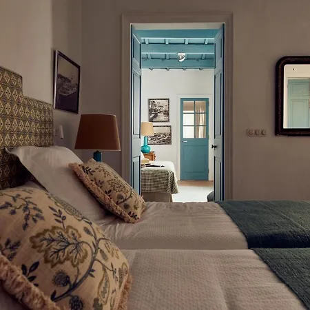 Cristine Bedfor Boutique 5* Mahon (Menorca)