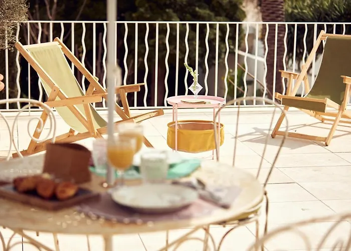 Cristine Bedfor Boutique