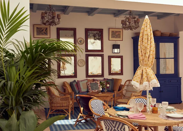 Cristine Bedfor Boutique Hotel 5*