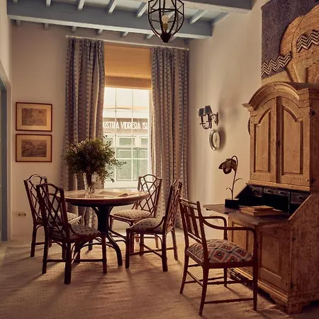 Cristine Bedfor Boutique 5*