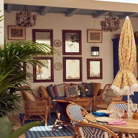 Cristine Bedfor Boutique Hotel 5*