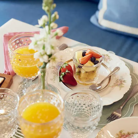 Cristine Bedfor Boutique 5*