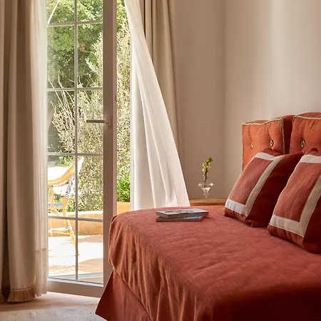 Cristine Bedfor Boutique 5* Mahon (Menorca)