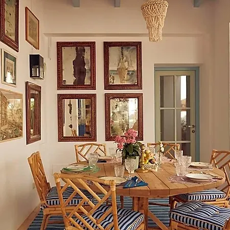 Cristine Bedfor Boutique Hotel