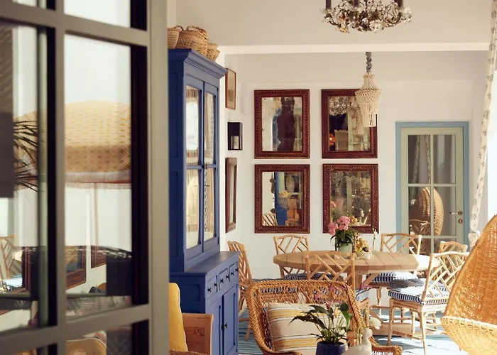 Cristine Bedfor Boutique 5*