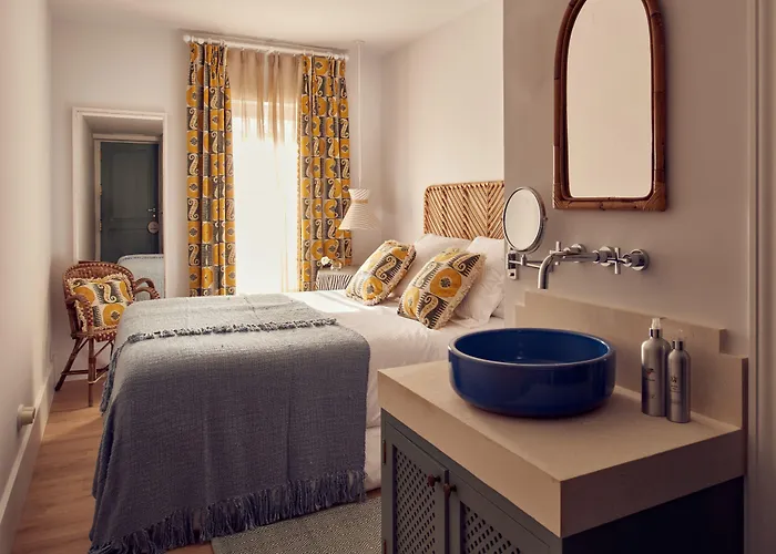 Cristine Bedfor Boutique