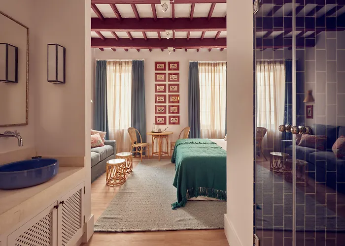 Cristine Bedfor Boutique 马翁